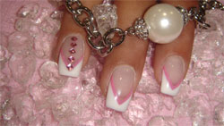 Nagelverlngerung, Naildesign, Nagelpflege, Verzierungen